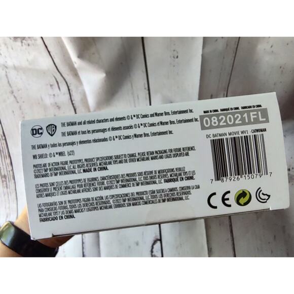 DC Multiverse The Batman Catwoman McFarlane 2022 - Picture 3 of 5